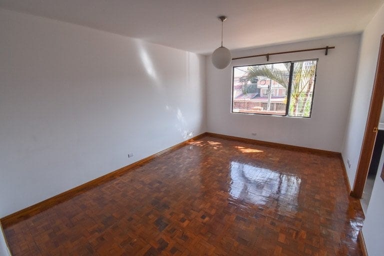 rs2400741_img-22_large-min