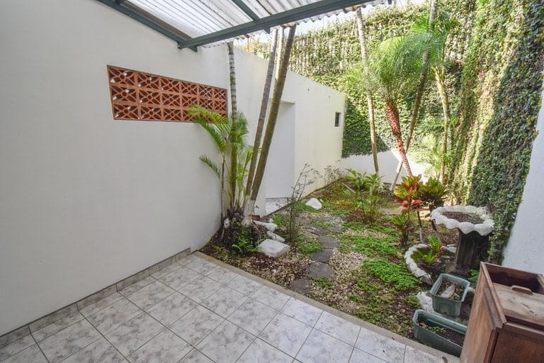 rs2400741_img-4_large-min