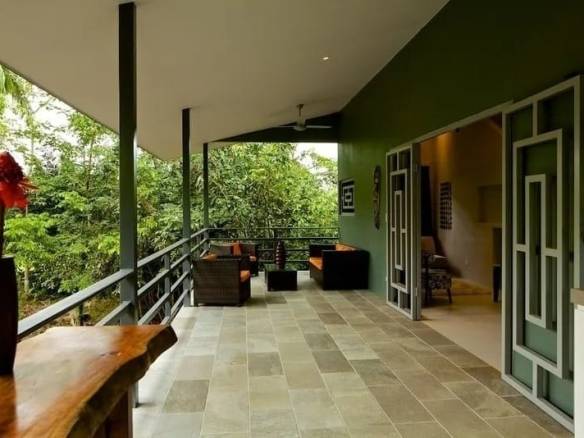 Home steps away from the beach in Pavones