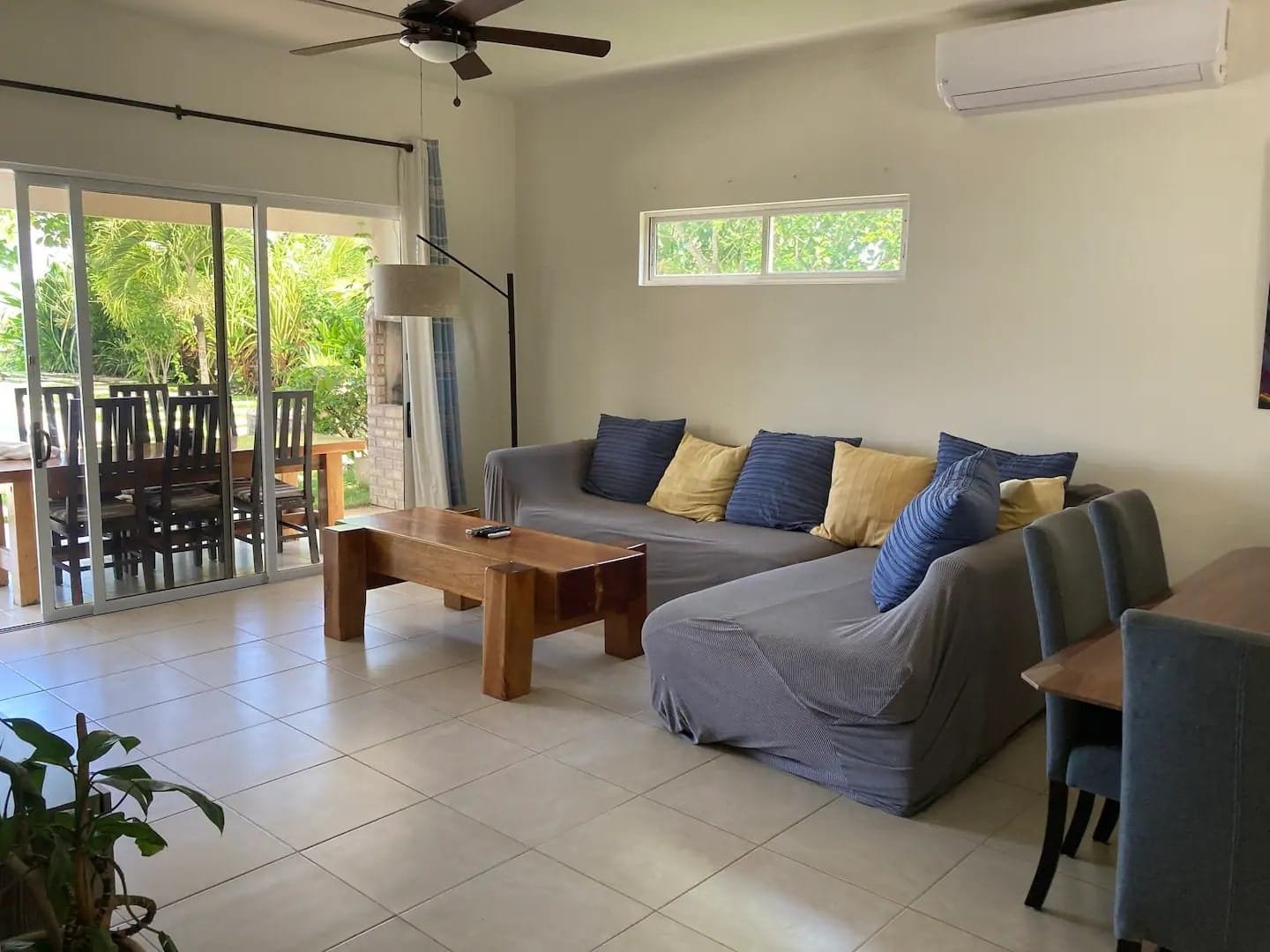 Breathtaking oceanview villa in Santa Teresa