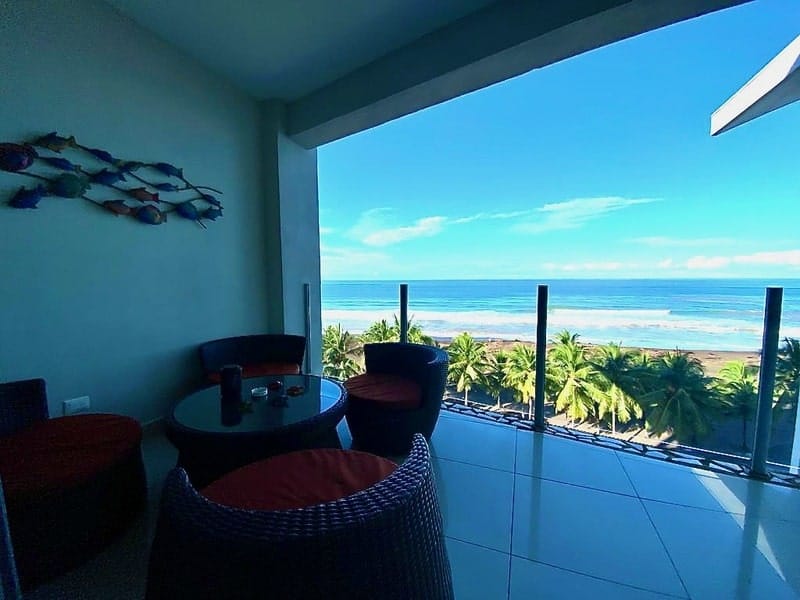Beachfront condo in Jaco