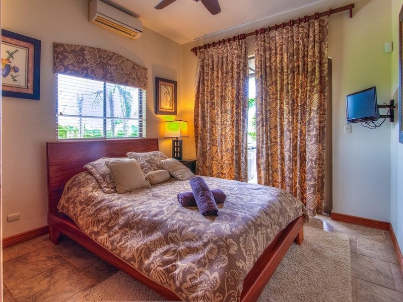 Ocean view property in Playa Hermosa, Jaco