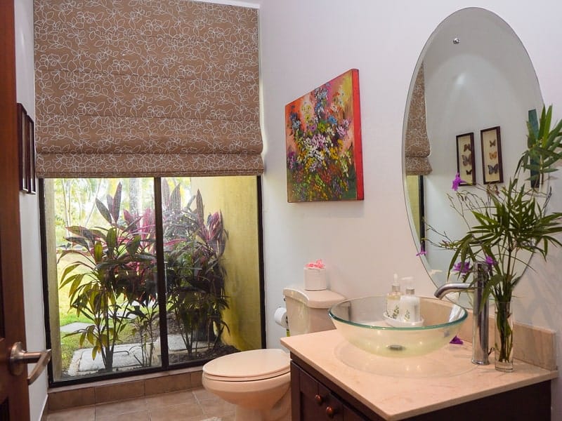 Ocean View home in Jaco