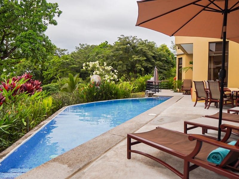 Ocean View home in Jaco