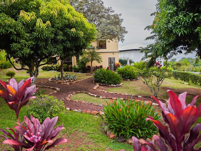 Ocean View home in Jaco