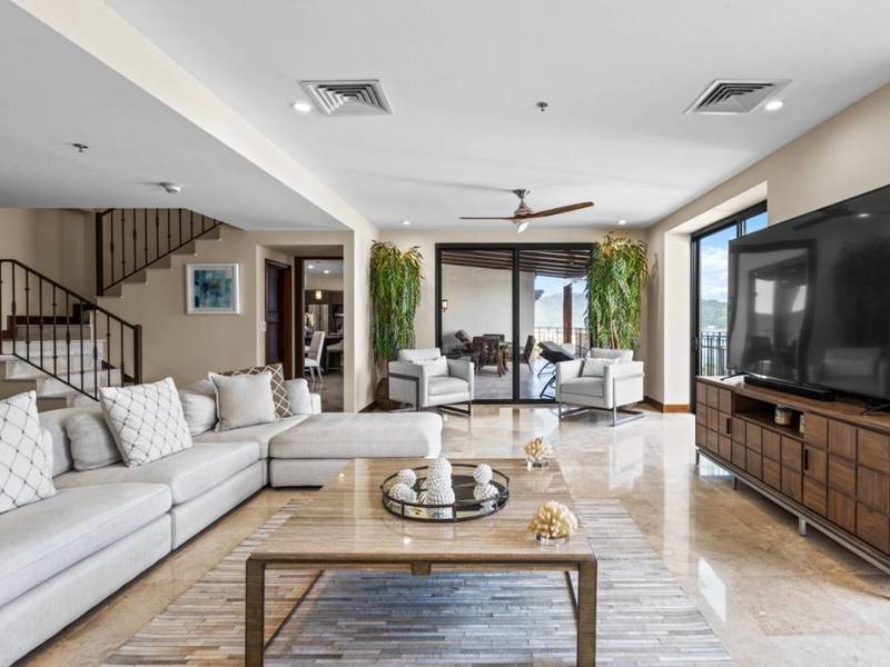 Ocean front property in Jaco