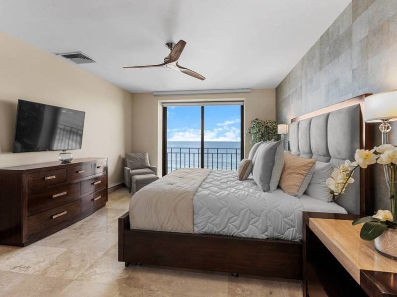 Ocean front property in Jaco