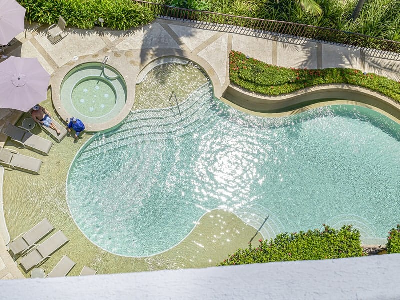 Beachfront condo in Jaco