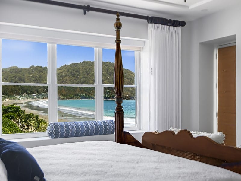 Beachfront condo in Jaco