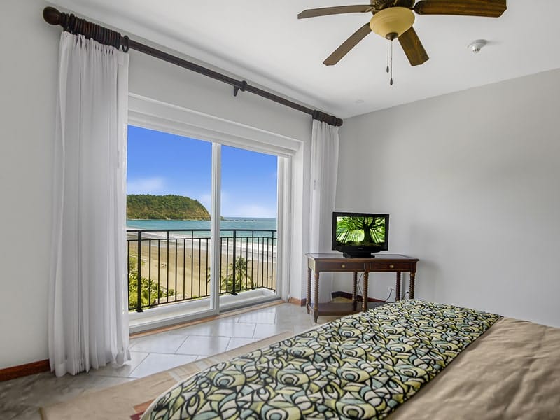 Beachfront condo in Jaco