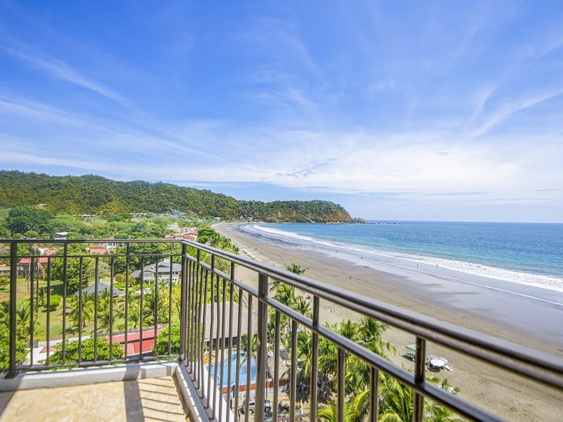 Beachfront condo in Jaco