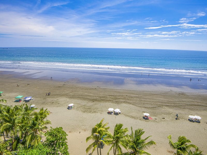 Beachfront condo in Jaco