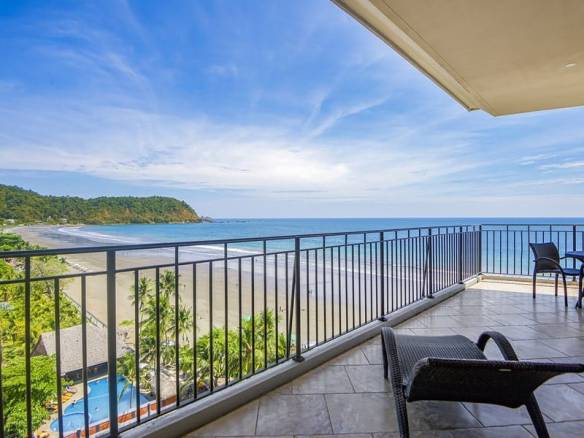 Beachfront condo in Jaco