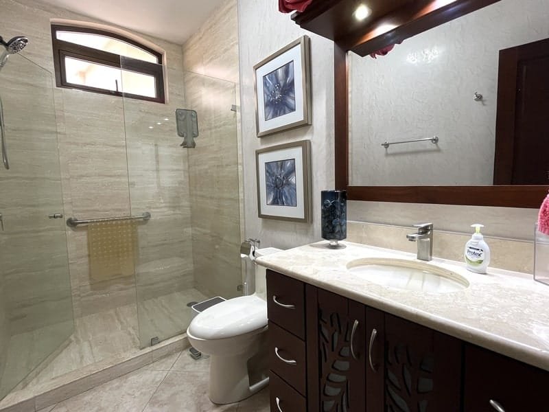 Property in Tres Regalos, Jaco