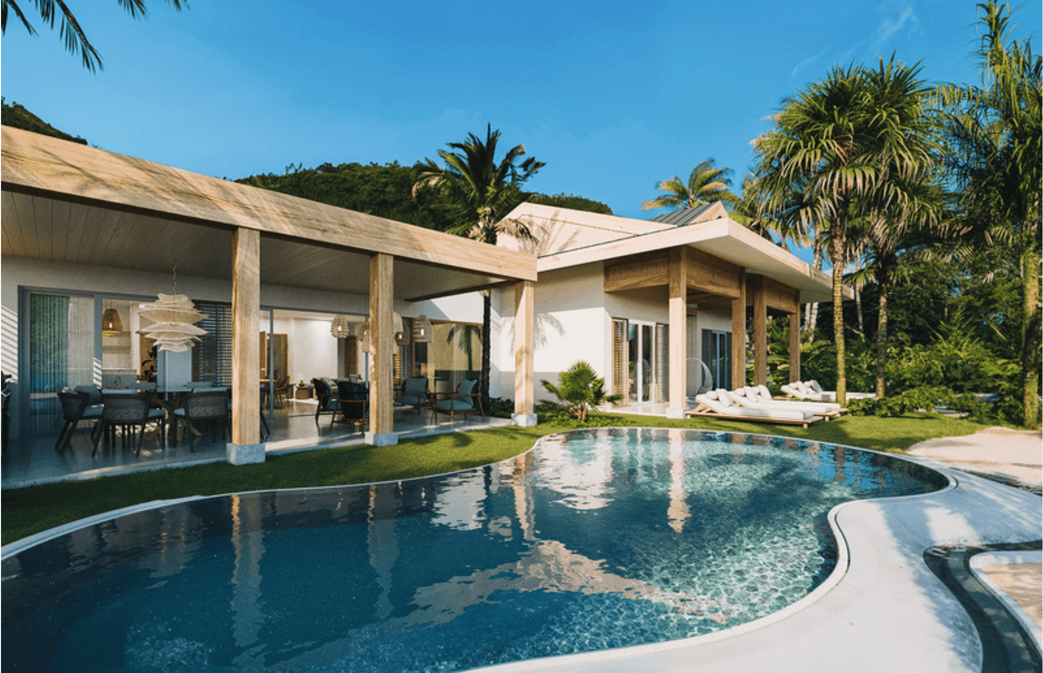 Oceanfront property in Golfito