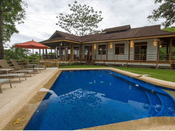 Luxury Estate in Limon