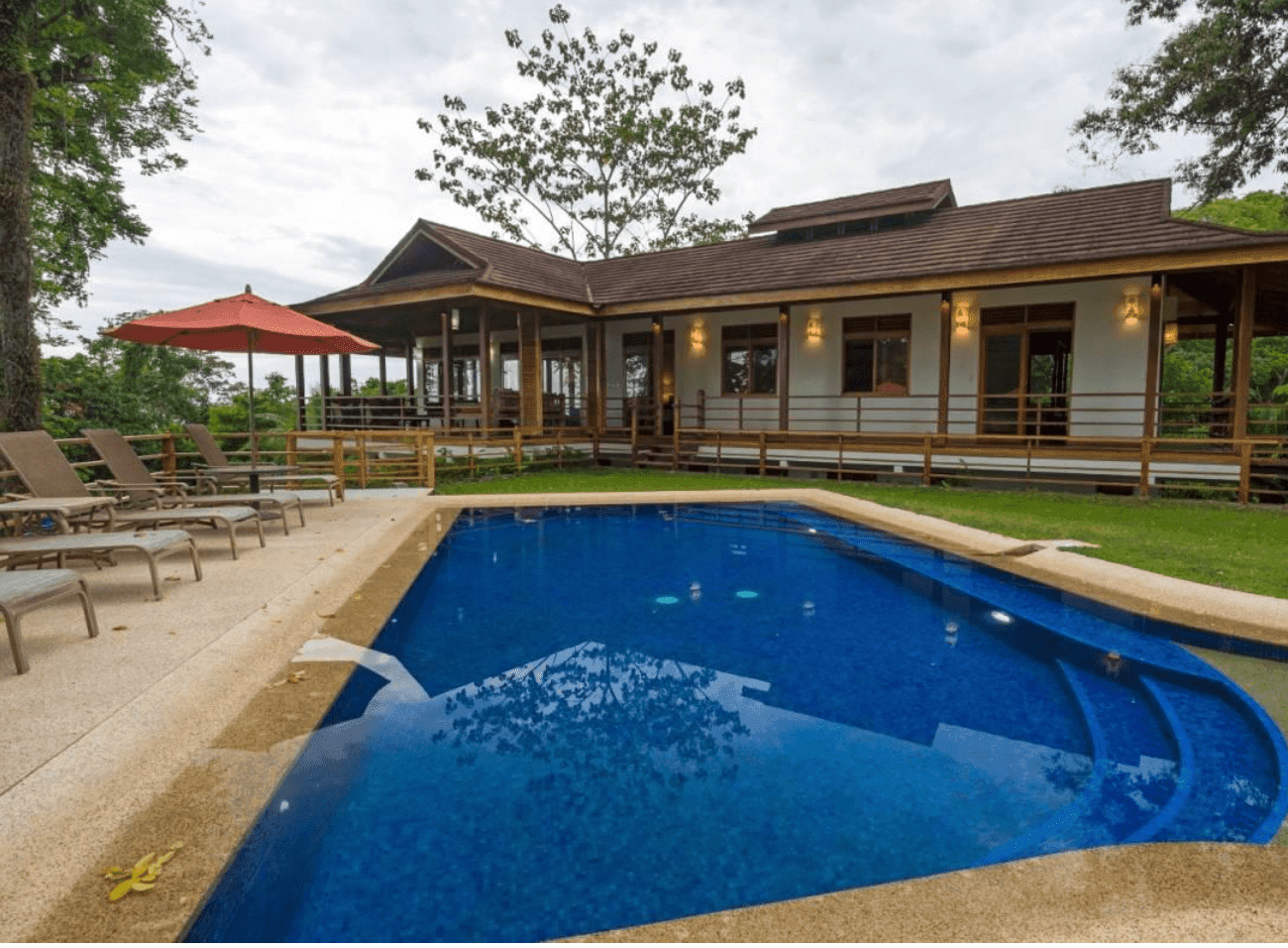 Luxury Estate in Limon