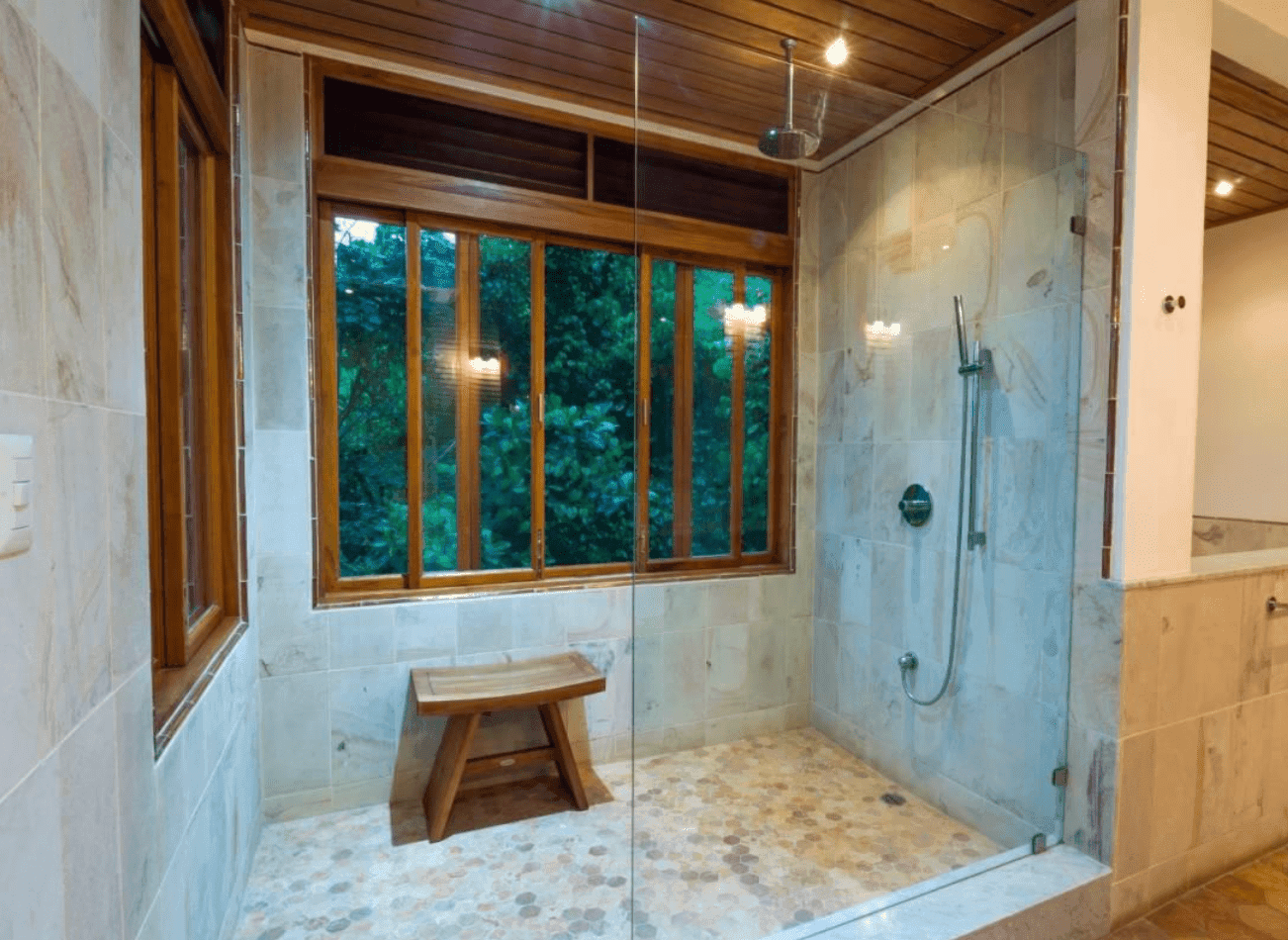 Luxury Estate in Limon