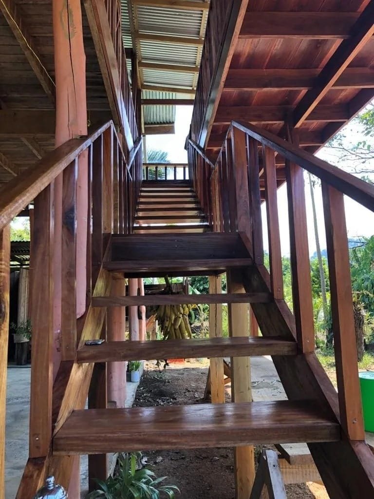 Home and land for sale in Pavones