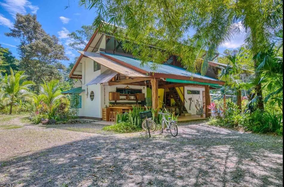 Luxury Estates in Limon