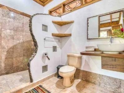 Luxury Estates in Limon