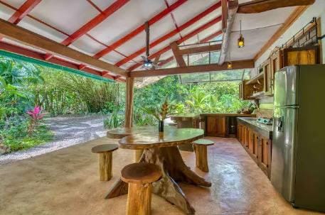 Luxury Estates in Limon