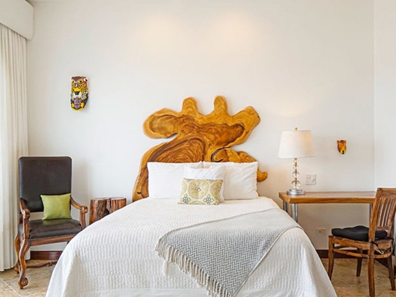 Beachfront condo in Jaco