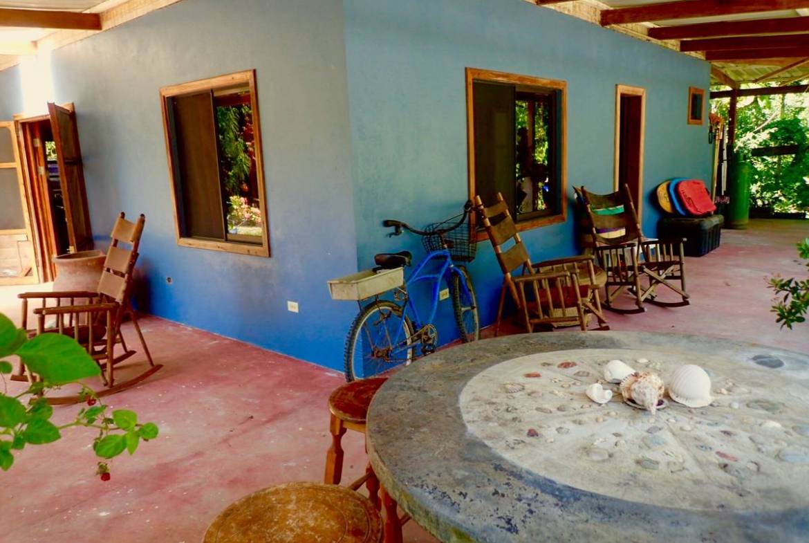 Jungle home in Playa Zancudo