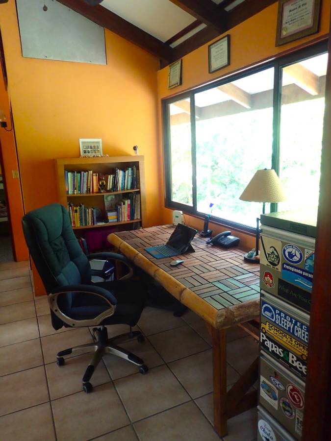 Jungle home in Playa Zancudo