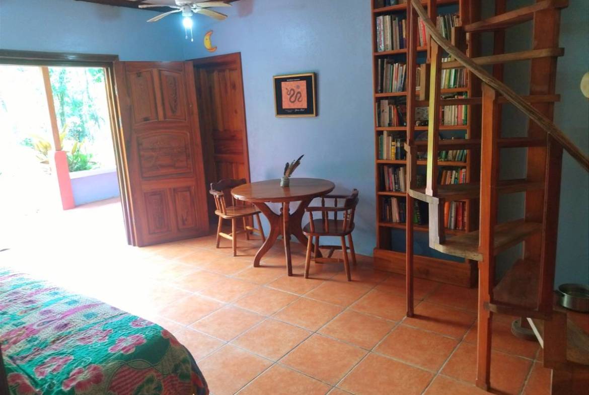 Jungle home in Playa Zancudo