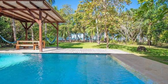 Beachfront estate in Malpais