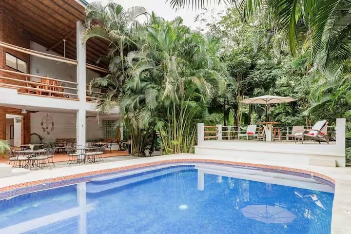 Hotel for sale in Santa Teresa