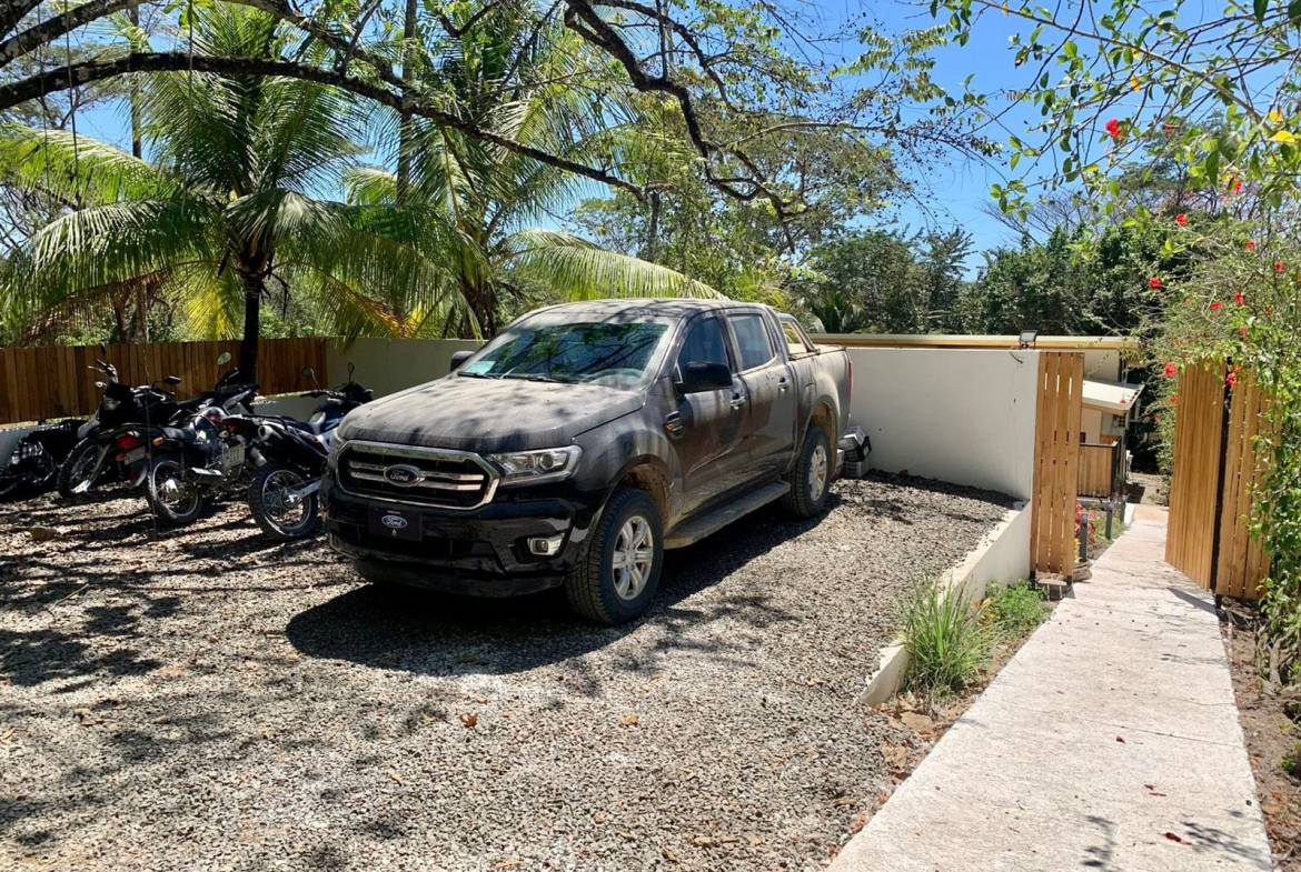 Modern home in Santa Teresa