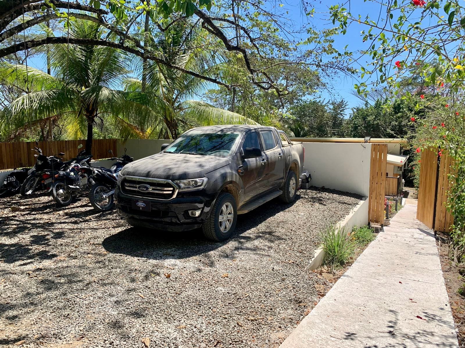 Modern home in Santa Teresa