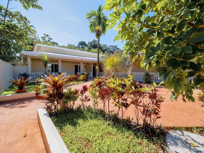 Income producing in Limon