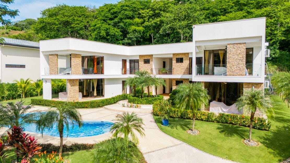 Luxury apartments in Playa del Coco