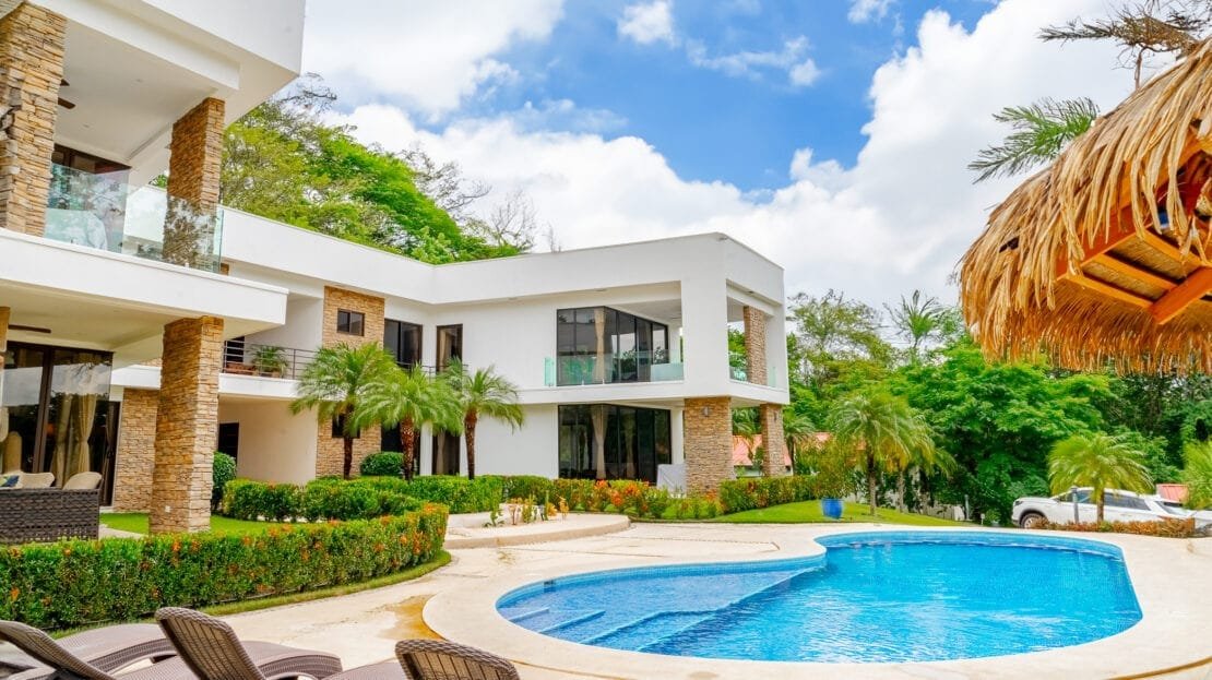 Luxury apartments in Playa del Coco