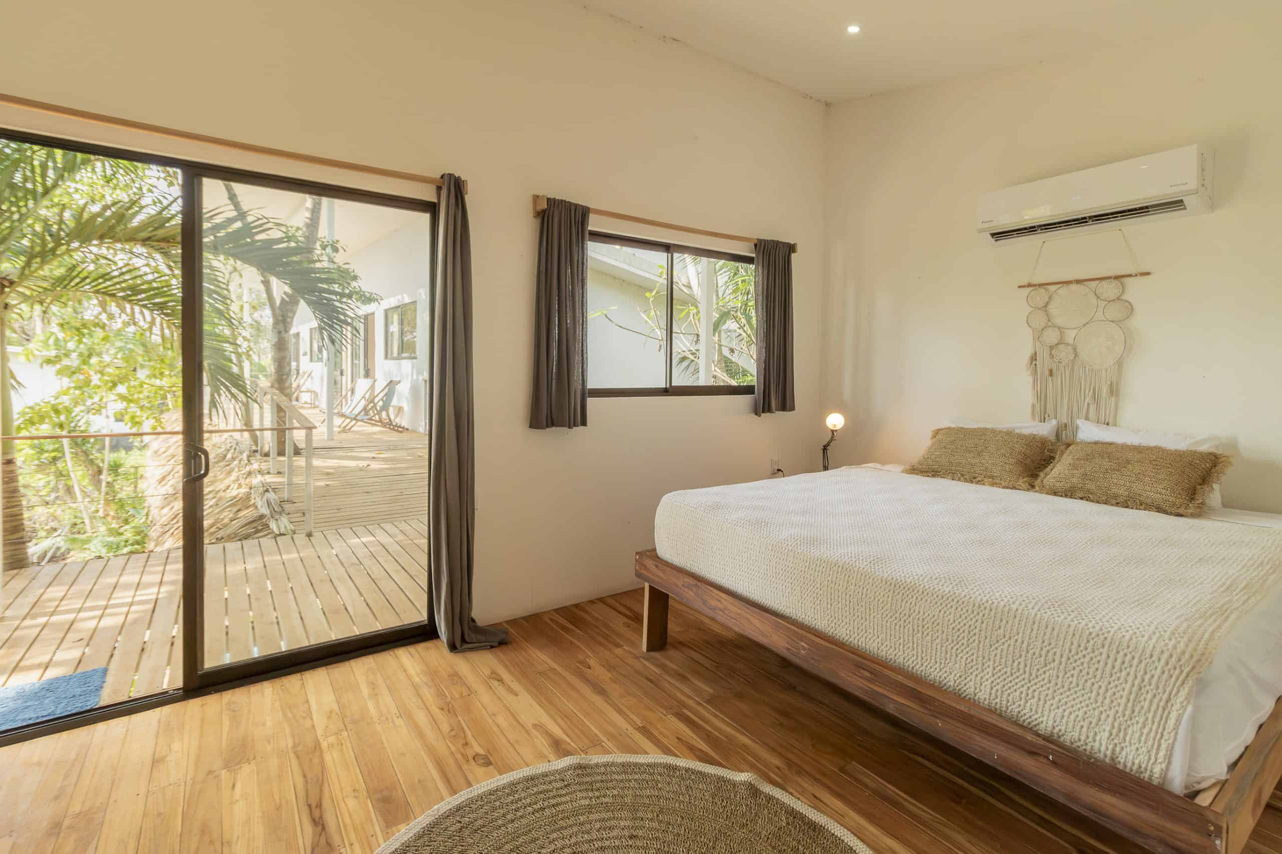 Oceanview hotel in the heart of Santa Teresa