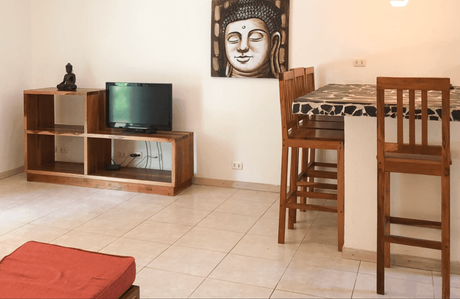 Hotel in North Santa Teresa