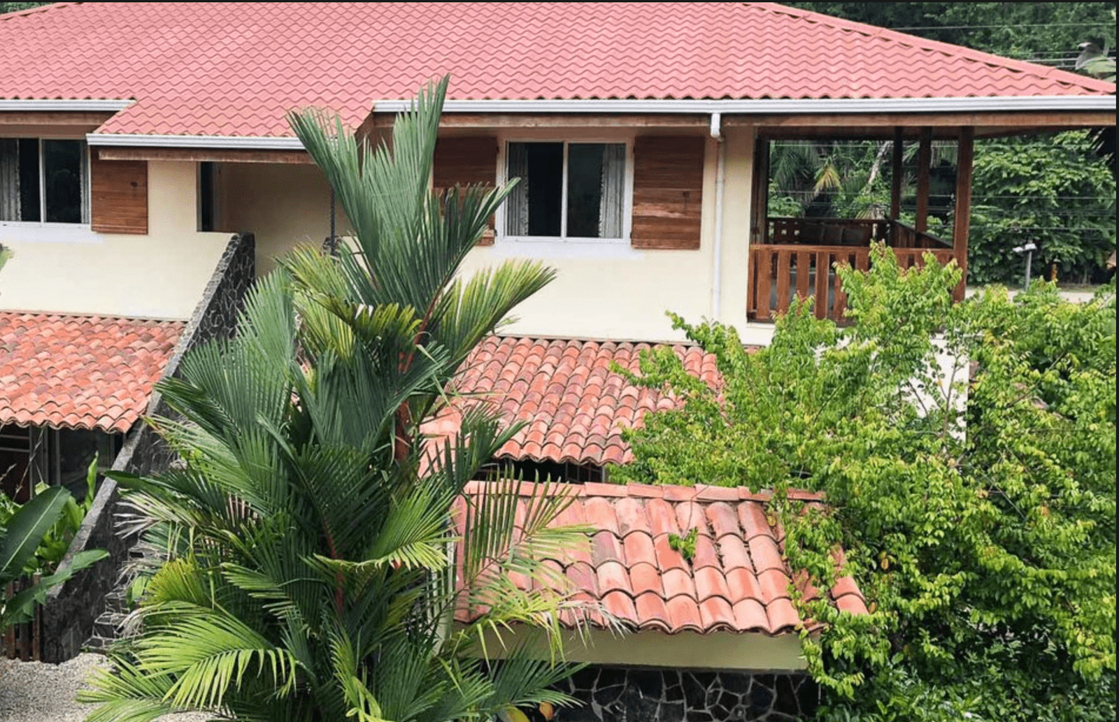 Hotel in North Santa Teresa