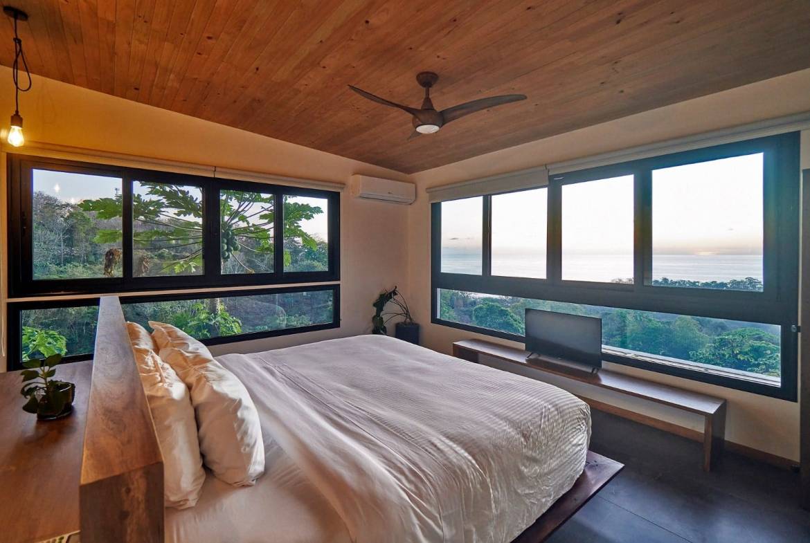 Luxury retreat in Santa Teresa