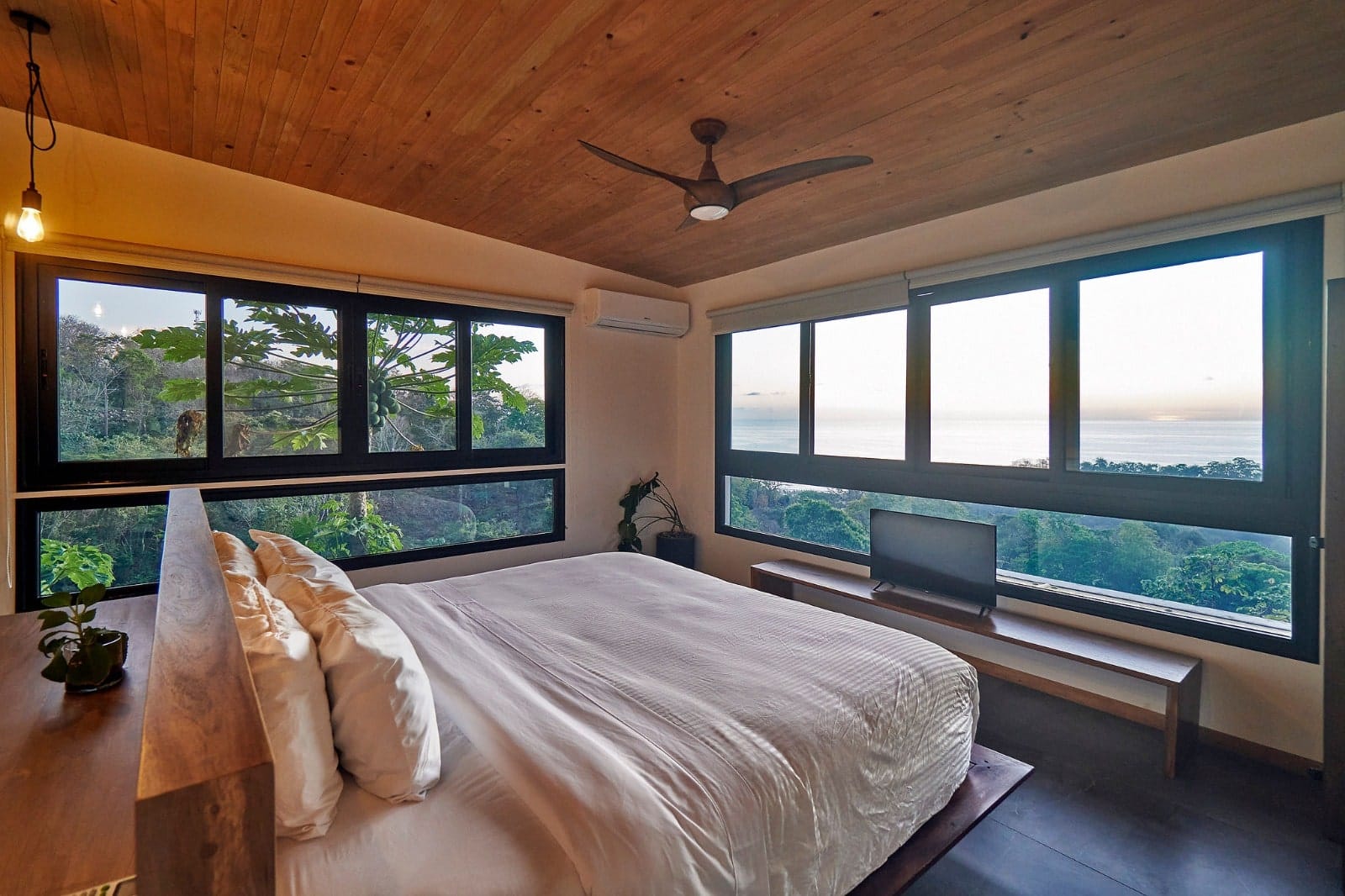 Luxury retreat in Santa Teresa