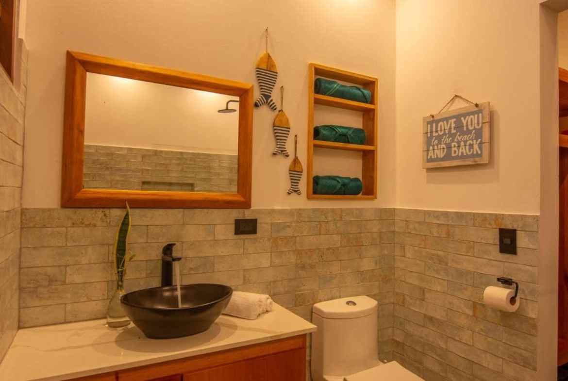Charming home in Cahuita, Limon