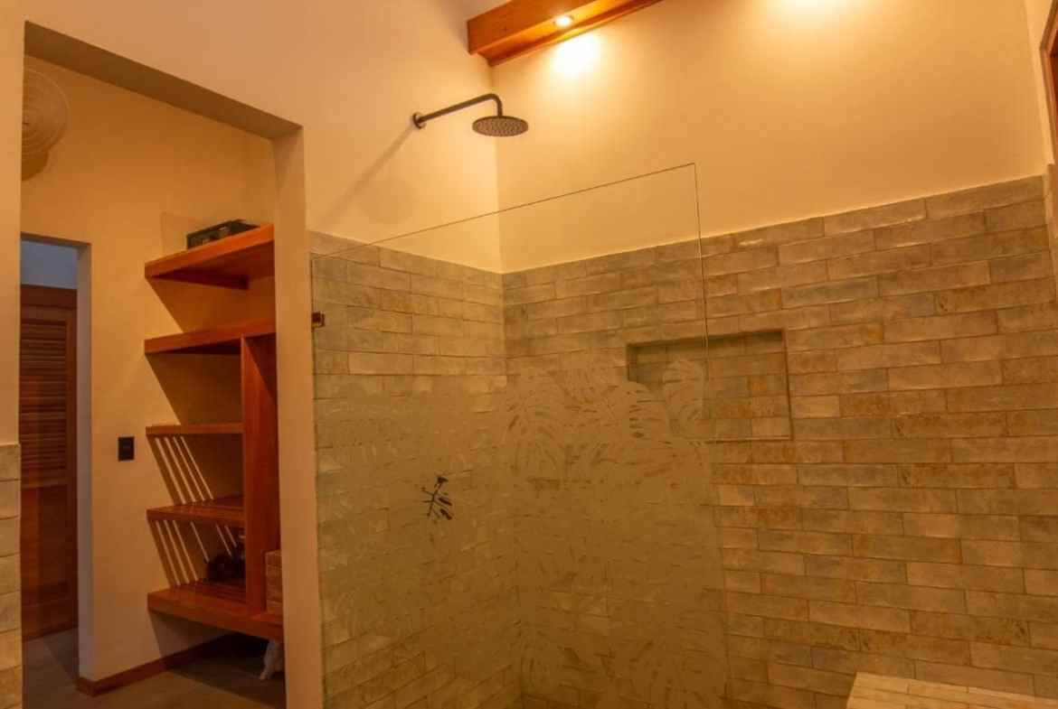 Charming home in Cahuita, Limon