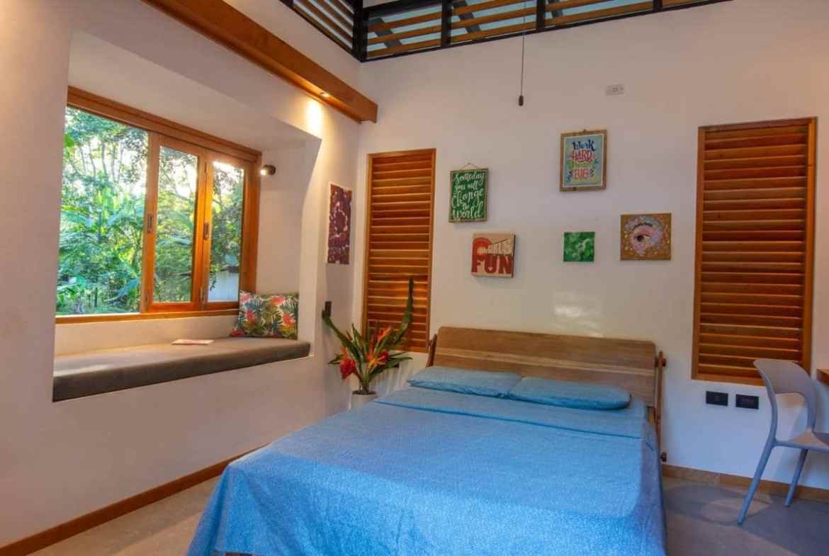 Charming home in Cahuita, Limon