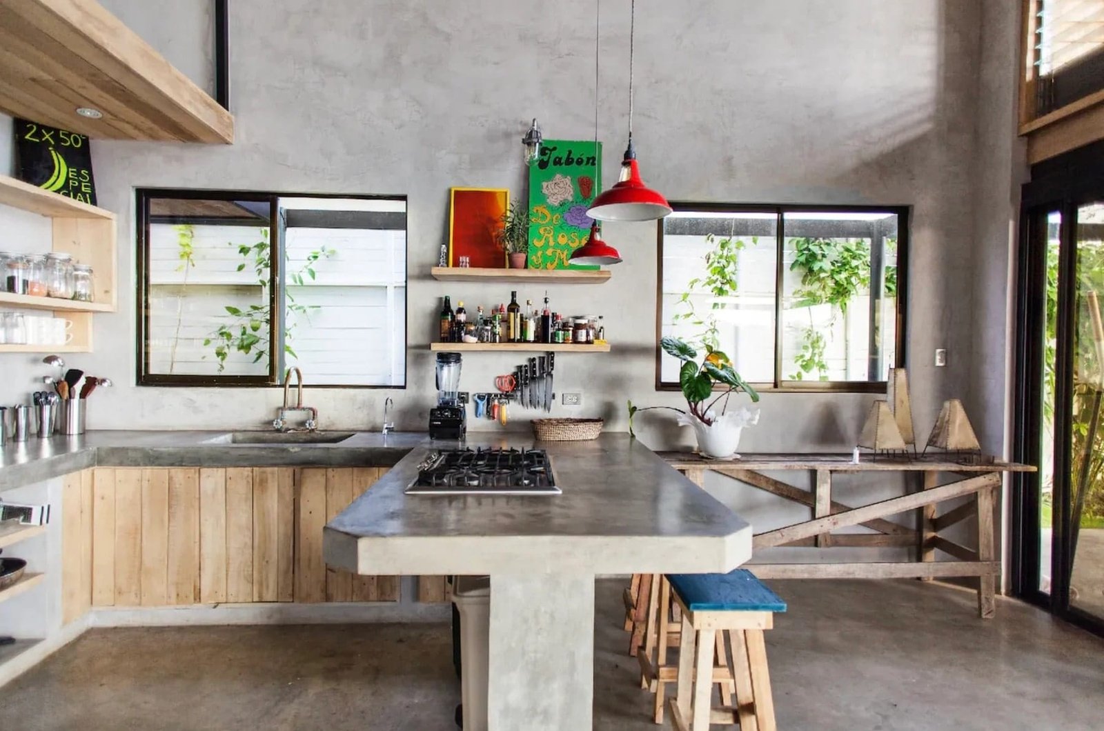 Luxury Estate in Santa Teresa