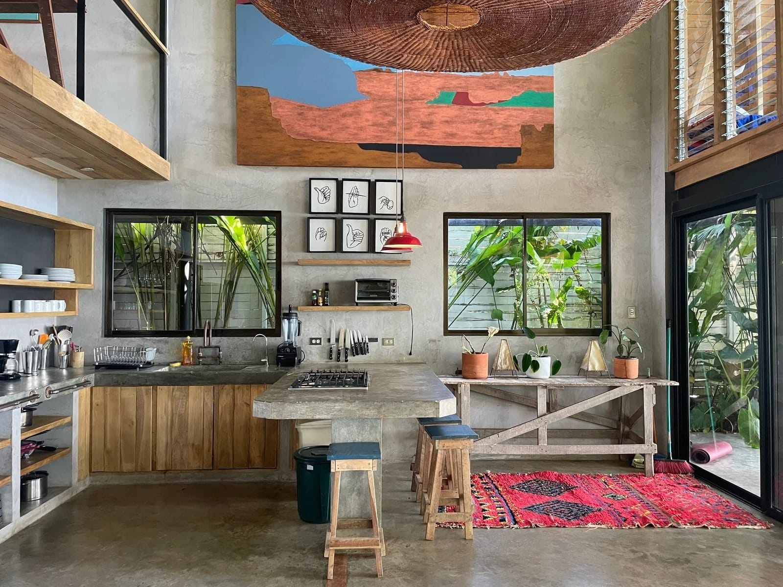 Luxury Estate in Santa Teresa