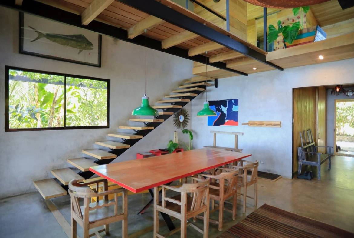 Luxury Estate in Santa Teresa