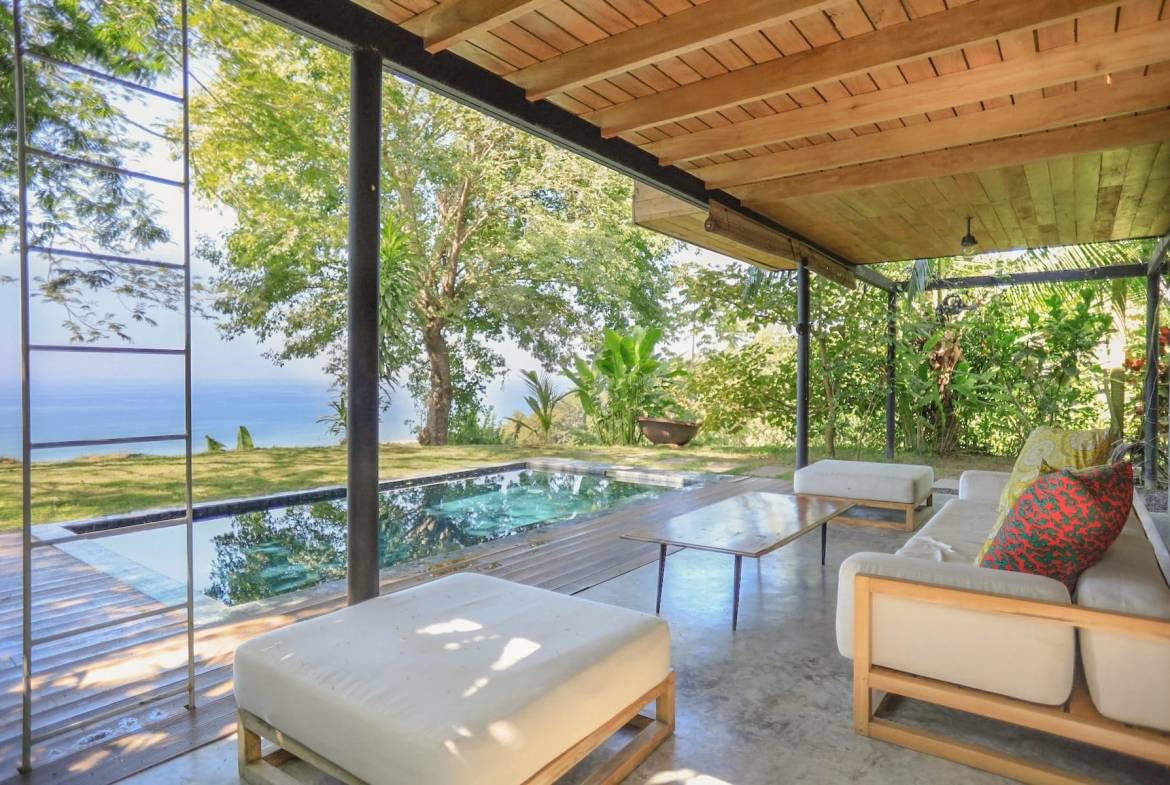 Luxury Estate in Santa Teresa