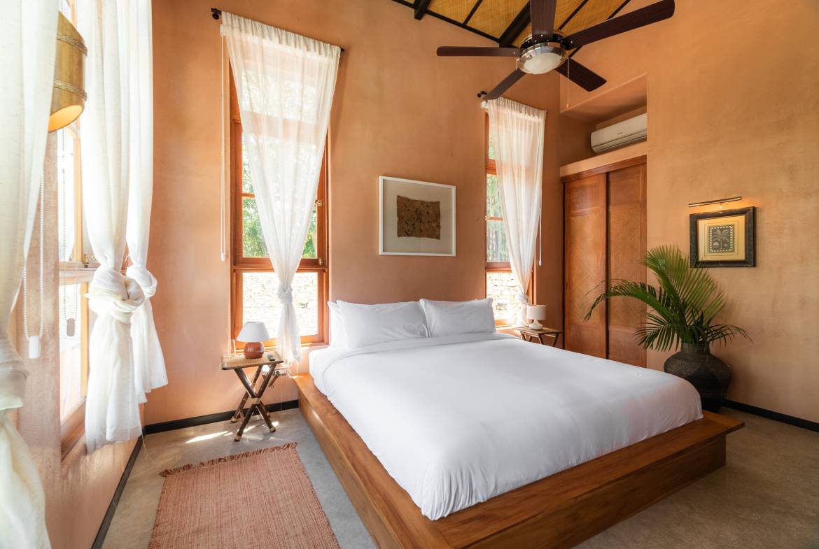 Luxury income producing apartments in Santa Teresa